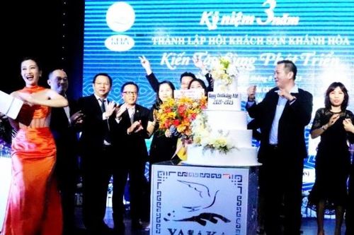 Lễ kỷ niệm ba năm ngày thành lập Hội Khách sạn Khánh Hòa