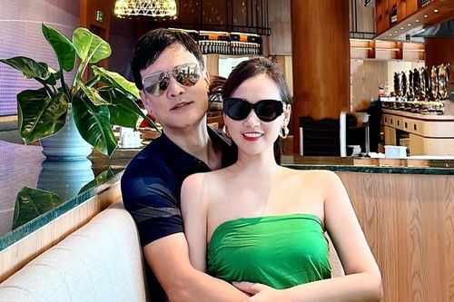 Lã Thanh Huyền tình tứ bên chồng, MC Hoài Anh VTV đẹp buồn