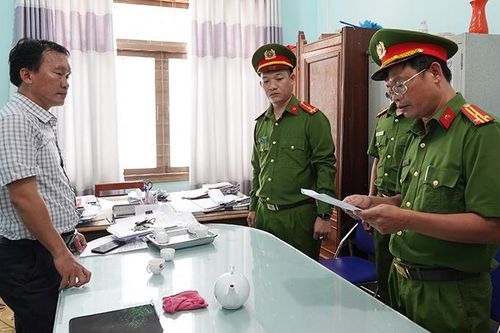 Khởi tố Phó Trưởng phòng TN-MT huyện Bắc Bình, Bình Thuận