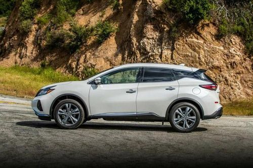 SUV Nissan sử dụng động cơ V6, giá gần 900 triệu đồng