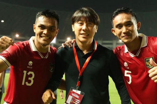 HLV Shin Tae Yong đối đầu ông Troussier: Gió có đổi chiều?