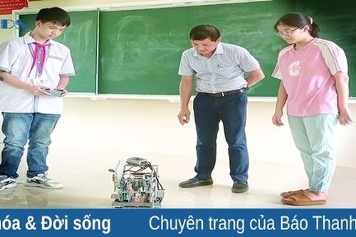 Gieo tình yêu khoa học trên đất khó