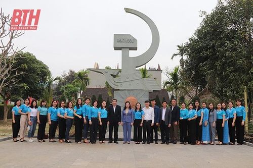 Những 'địa chỉ đỏ' lưu giữ sử vàng