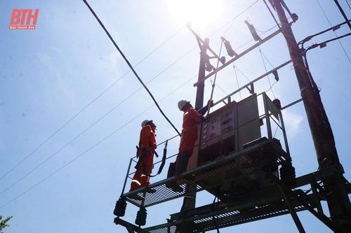 Triển khai các giải pháp cấp điện an toàn, liên tục dịp nghỉ Lễ Quốc khánh 2-9 và khai giảng năm học mới