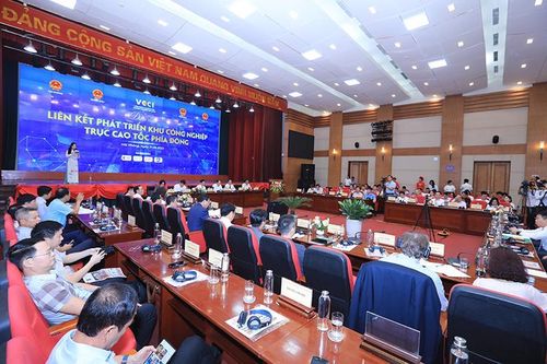 4 tỉnh hợp lực phát triển hạ tầng khu công nghiệp trục cao tốc phía Đông