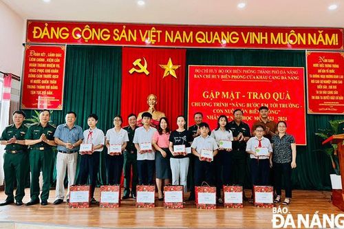 Đồng hành cùng các em học sinh có hoàn cảnh khó khăn