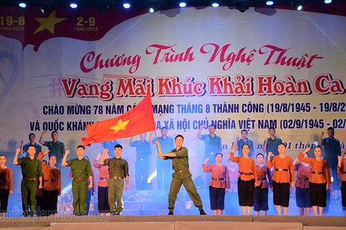 Chương trình nghệ thuật 'Vang mãi khúc khải hoàn ca'