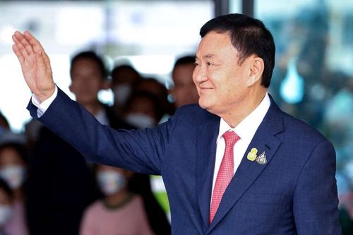 Ông Thaksin Shinawatra nộp đơn xin hoàng gia ân xá