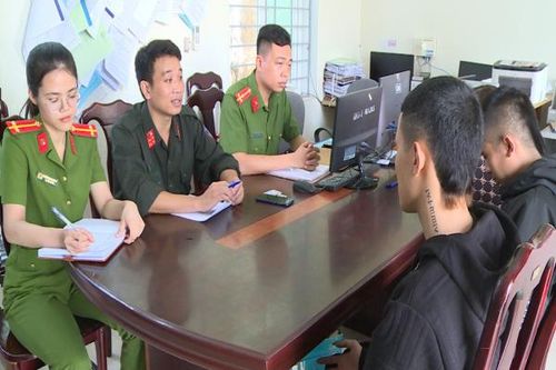 Xử lý 16 thanh, thiếu niên 'náo loạn' đường phố
