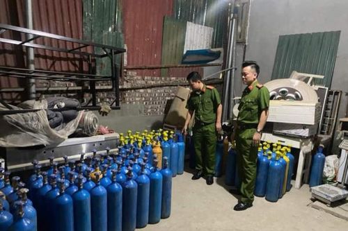 Lập hồ sơ xử phạt chủ cơ sở cung cấp khí 'cười' cho các quán bar, pub