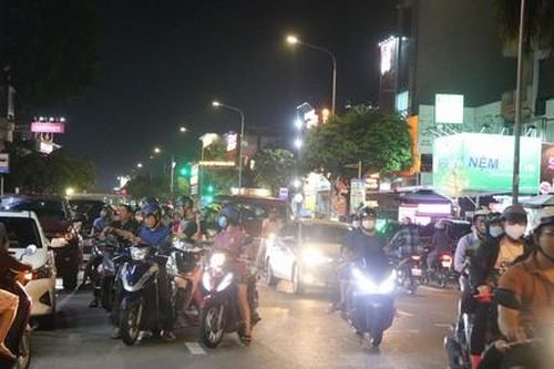 Quận Gò Vấp: Xử lý nhiều phương tiện gây mất ATGT trước trung tâm Anh ngữ ILA