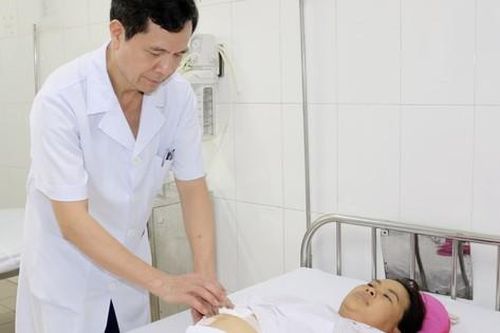 Ly kỳ ca chửa ngoài tử cung suýt chẩn đoán nhầm xơ gan cổ trướng