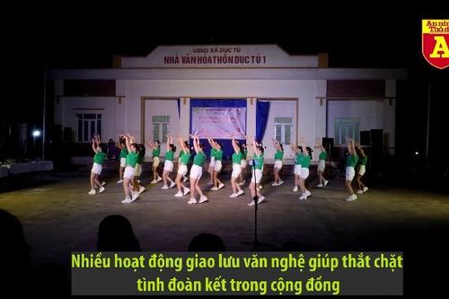 Người dân vùng ngoại thành Hà Nội đón Tết Độc lập trong yên bình
