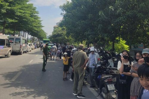 'Căng mình' đảm bảo an ninh trật tự quanh công viên Thủ lệ