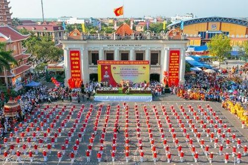 Ngày hội Văn hóa, Thể thao chào mừng Quốc khánh tại địa phương lá cờ đầu văn hóa
