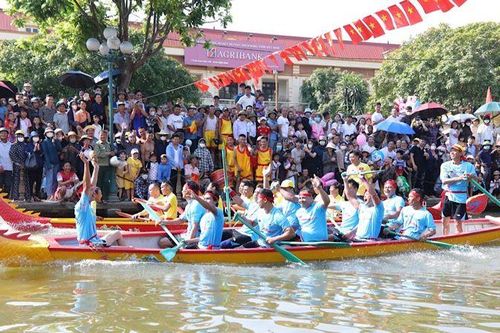 Thắt chặt tình đoàn kết trong ngày Tết Độc lập