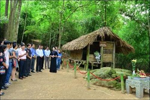 Phát huy truyền thống cách mạng trong dựng xây đất nước