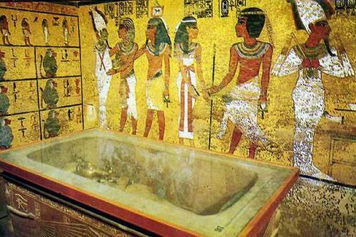 Động vào lăng mộ Tutankhamun, lời nguyền chết chóc liên tiếp ứng nghiệm?