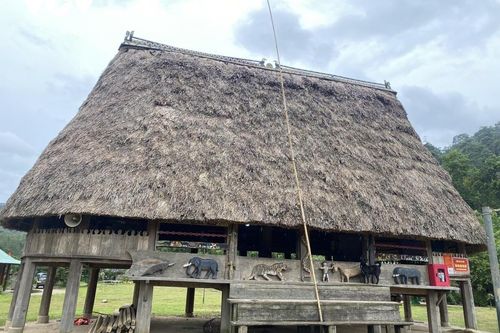 Giữ mãi 'bảo tàng sống' của người Cơ Tu