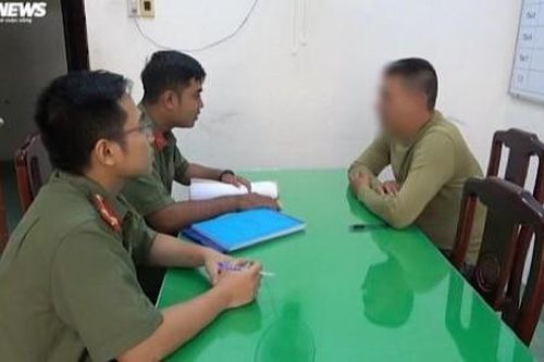 Xúc phạm cảnh sát giao thông, một người đàn ông bị triệu tập