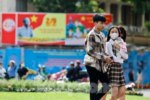 Đường phố TPHCM yên ả đến lạ thường trong ngày nghỉ lễ
