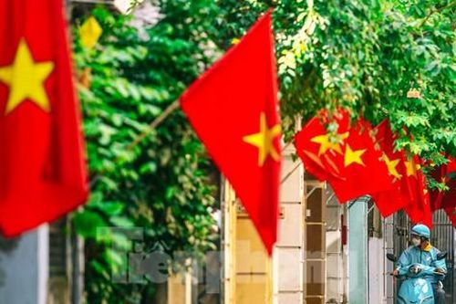 Hà Nội rực rỡ sắc cờ mừng Tết Độc lập