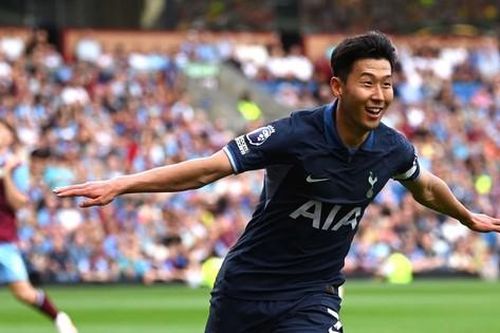 Son Heung-min lập hat-trick, Tottenham thắng trận đậm đà