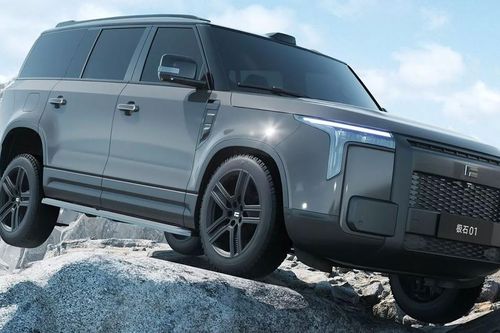 Thêm một mẫu xe SUV mới nhái phong cách của Land Rover Defender