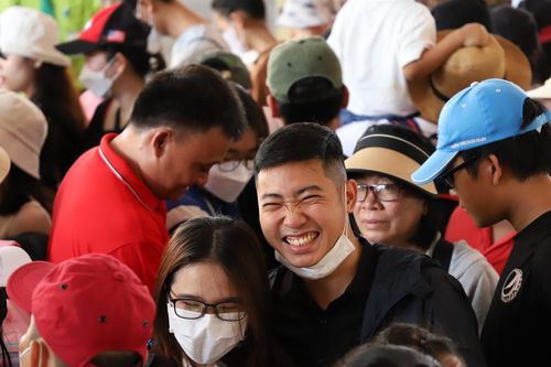 Dòng người ken đặc khu du lịch nổi tiếng ở TP.HCM ngày Quốc khánh