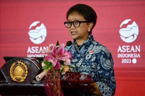 Hội nghị Cấp cao ASEAN 43 nhấn mạnh hợp tác kinh tế