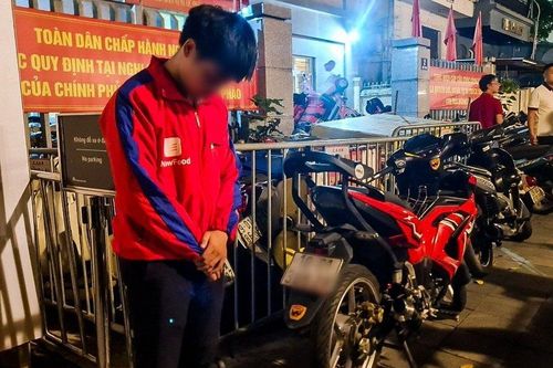 141 hóa trang xử lý nhiều thanh niên độ pô ngày đầu nghỉ lễ 2/9