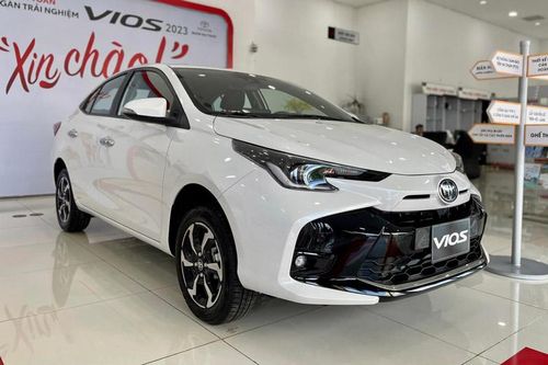 Toyota Vios 2023 giảm giá 'sập sàn', quyết đấu với Hyundai Accent, Honda City