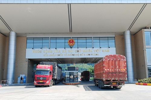 Hoạt động xuất - nhập khẩu hàng hóa qua Cửa khẩu Kim Thành ổn định, thông suốt