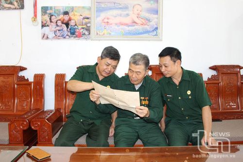 Xông pha thời chiến, cống hiến thời bình