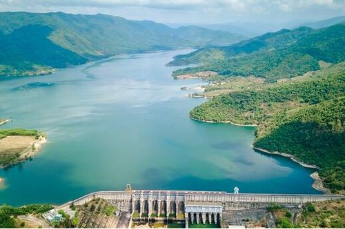 Kinh nghiệm quốc tế về quyền khai thác sử dụng tài nguyên nước