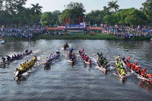 Mãn nhãn lễ hội đua ghe truyền thống mừng Quốc khánh 2/9 trên sông Hương