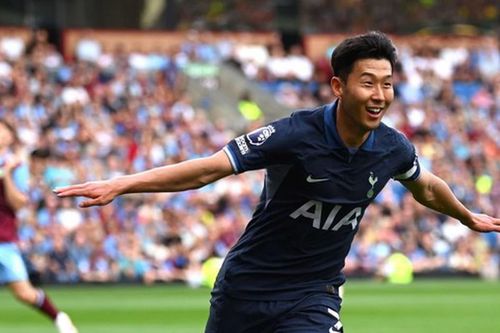 Lập hat-trick giúp Tottenham ngược dòng, Son Heung Min vượt Ronaldo ở 2 khía cạnh