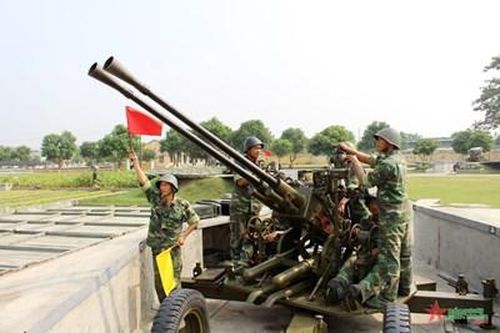 Chắc tay súng để nhân dân vui Tết Độc lập