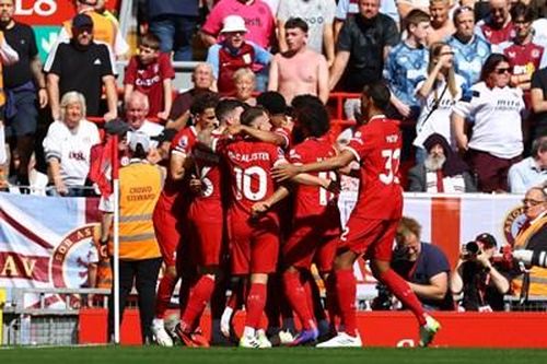 Liverpool thắng đậm trong ngày đặc biệt của Jurgen Klopp