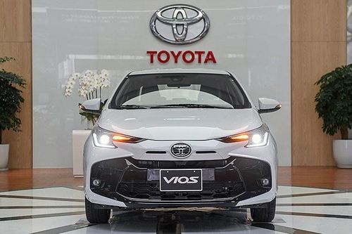 Giá xe Toyota Vios 2023 đang giảm không 'phanh' để kéo doanh số