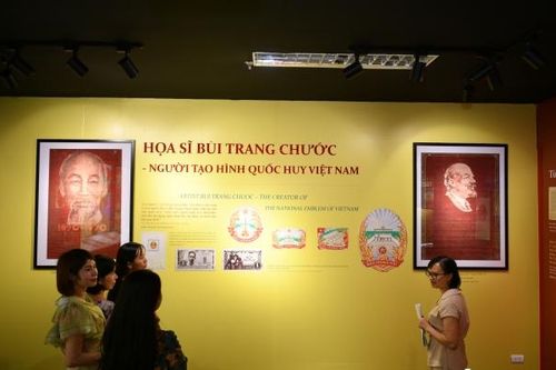 Cận cảnh 112 bản phác thảo mẫu Quốc huy Việt Nam của cố họa sĩ Bùi Trang Chước