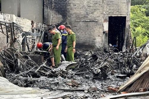 Tập trung khắc phục hậu quả, làm rõ nguyên nhân vụ cháy nhà làm 3 người tử vong