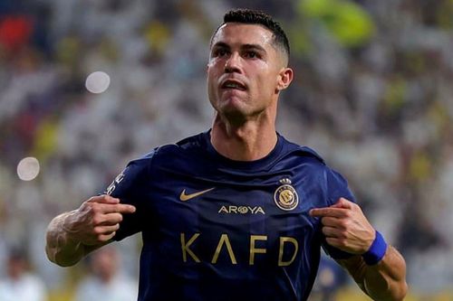 Ronaldo - cầu thủ chuyên nghiệp đầu tiên chạm mốc 850 bàn