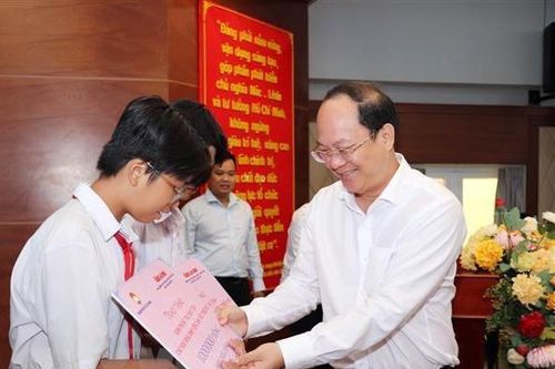 TP.HCM triển khai nhiều chương trình đặc thù về công tác dân tộc