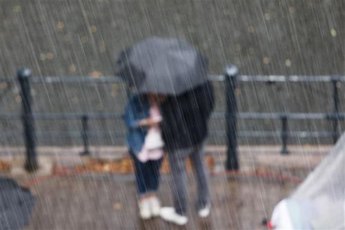 Tây Ban Nha: Thủ đô Madrid kêu gọi cư dân ở nhà do lo ngại mưa lớn