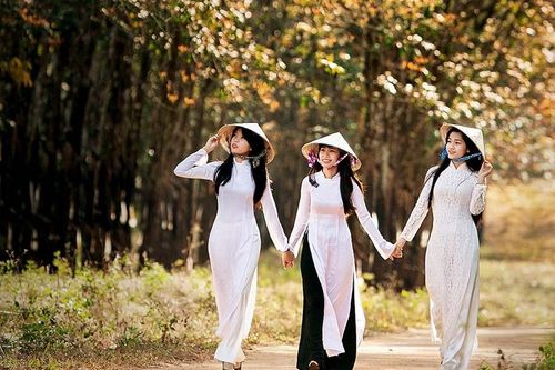 Quê hương, Tổ quốc từ... thơ