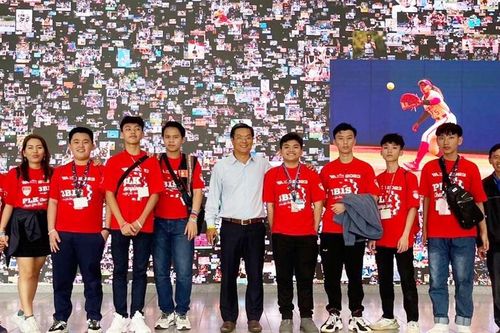 Trường THPT Chi Lăng: Nhiều chế độ đãi ngộ giáo viên và học sinh