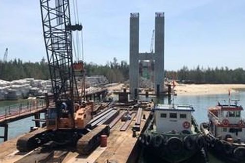 Thi công xuyên lễ Quốc khánh công trình cầu vượt biển Thuận An