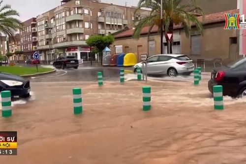 Tây Ban Nha: Mưa lớn kéo dài sau nắng nóng kỷ lục