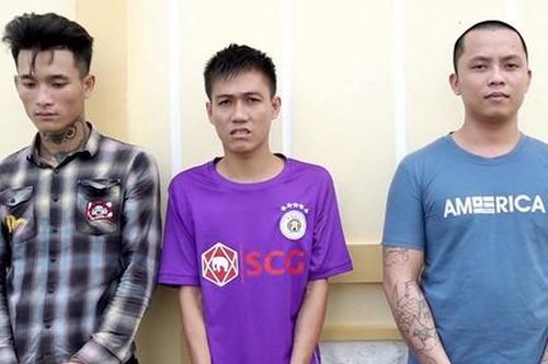 Khởi tố 3 thanh niên phá hỏng xe tải sau khi nhậu 2 lít rượu